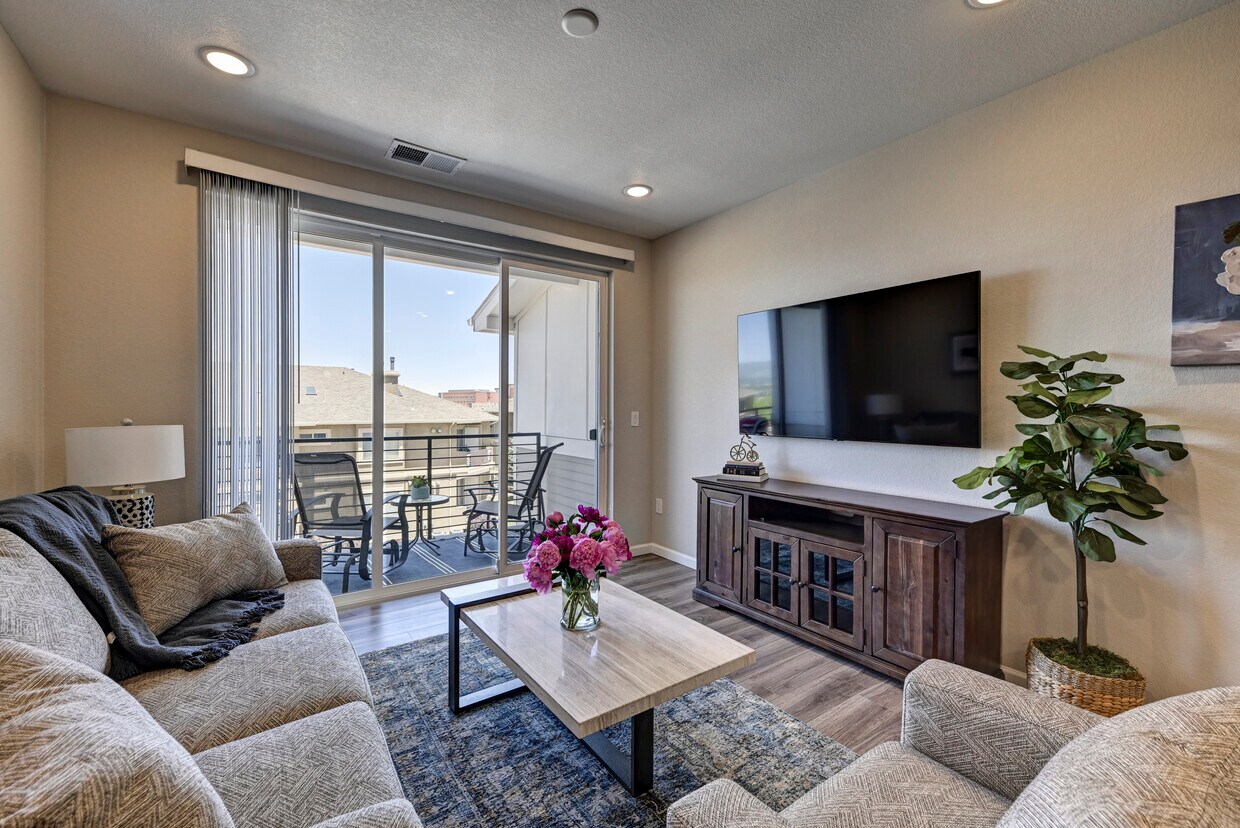 3835 Presidio Pt Unit 202, Colorado Springs, CO 80920 Condo for Rent