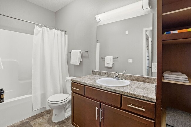 Interior Photo - Cascades at Jordan Creek