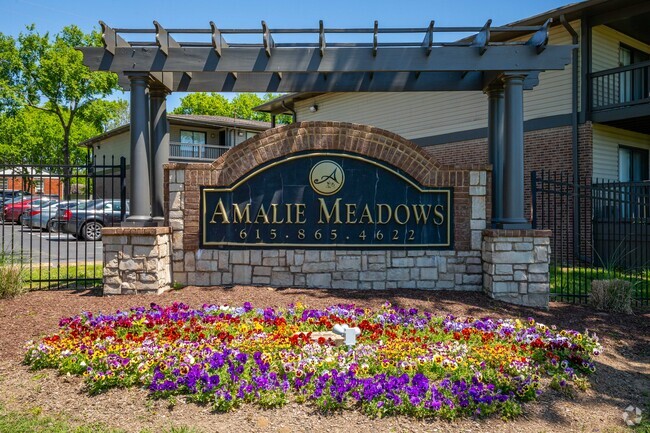 Pados de Amalie - Amalie Meadows Apartments