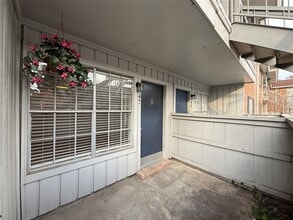 Building Photo - 2250 Bering Dr