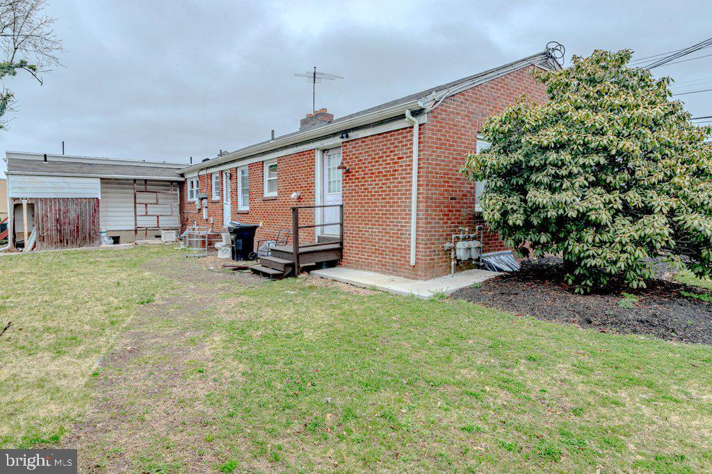 Primary Photo - 606 N White Horse Pike