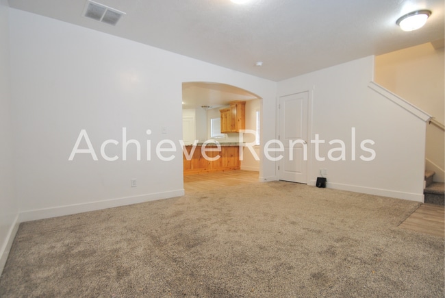 Building Photo - 482 N 2650 W