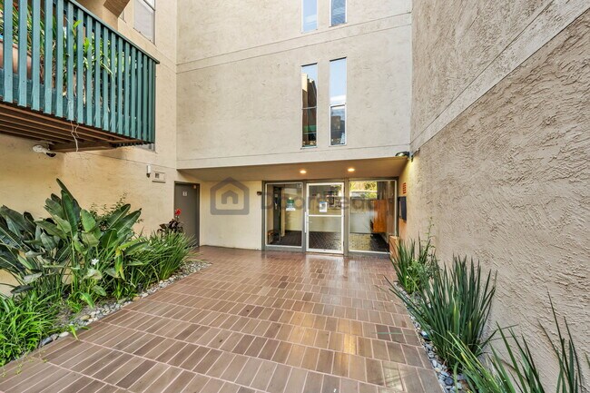 Building Photo - 1246 Walker Ave