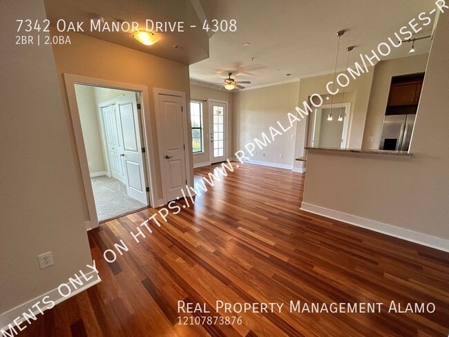 Foto del edificio - 7342 Oak Manor Dr