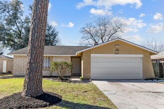 Building Photo - 2127 Union Mill Rd