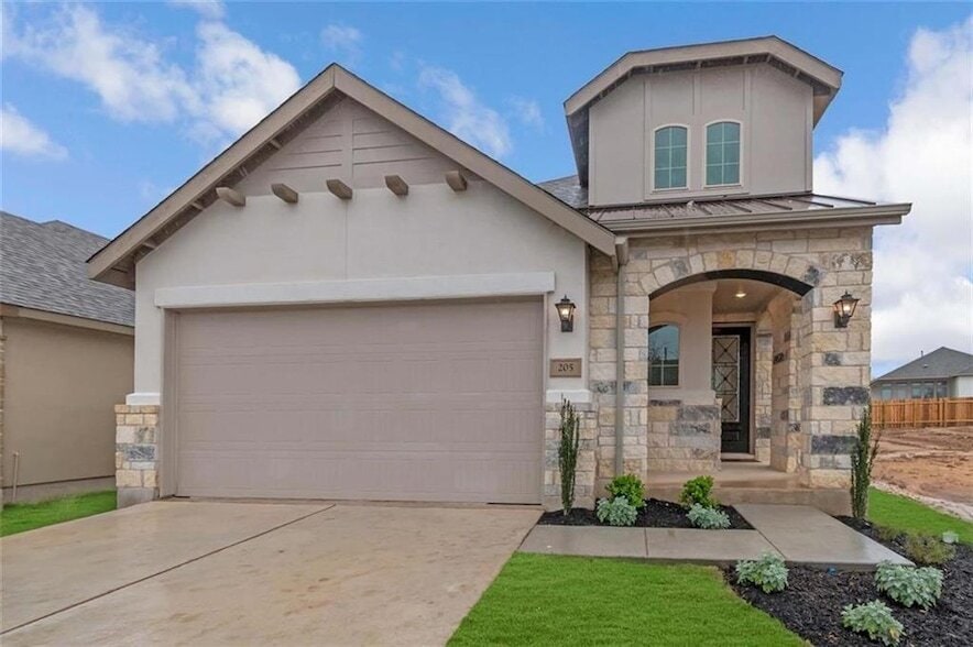 Foto principal - 205 Rosebush Dr