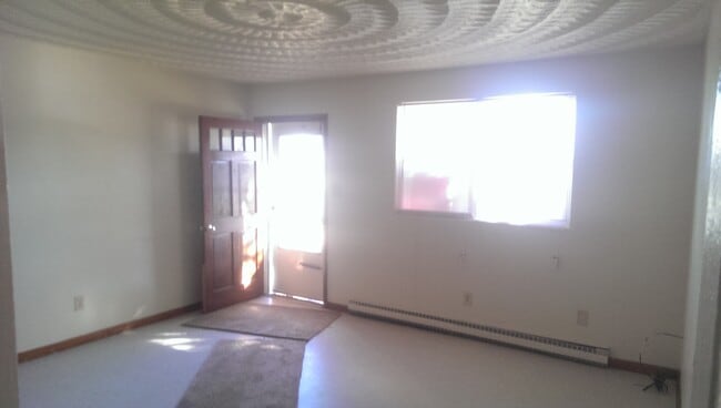 Foto del edificio - 2001-2003 Plow Ln