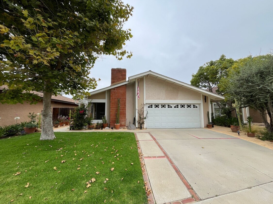 Foto principal - MOVE-IN READY 3+2 w/all appliances, commun...