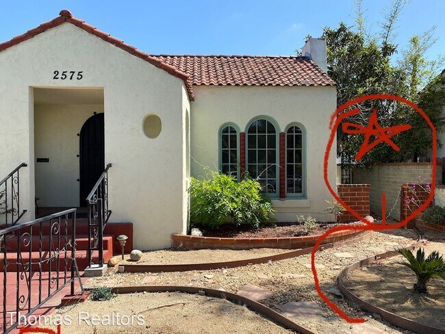 Foto del edificio - Studio, 1 bath House - 2577 C Street