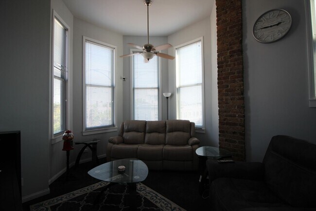 Foto del edificio - 7044 N Clark St