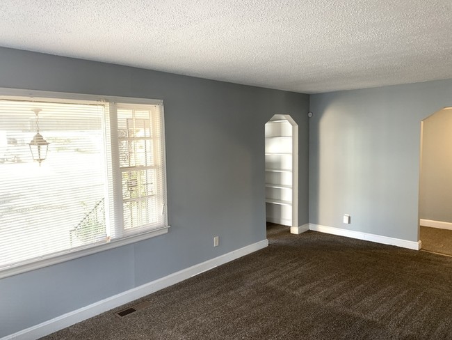 Foto del edificio - 3Bed/1Bath Home - No Pets, Section 8 accepted