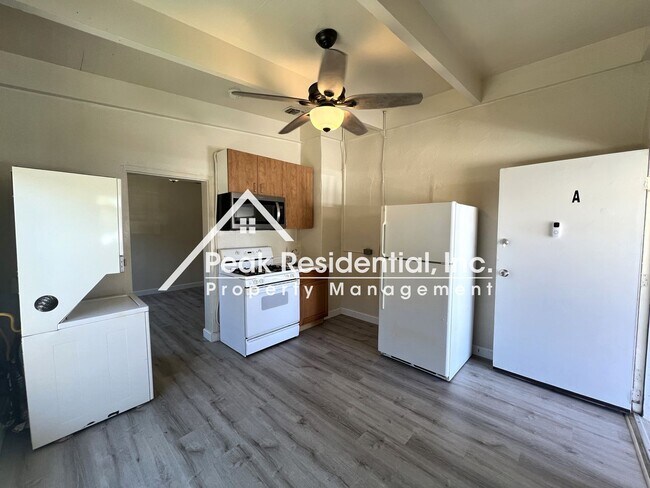 Foto del edificio - Charming Colonial Heights Area 1bd/1ba Duplex- 5 Minutes From UCD Med Center!