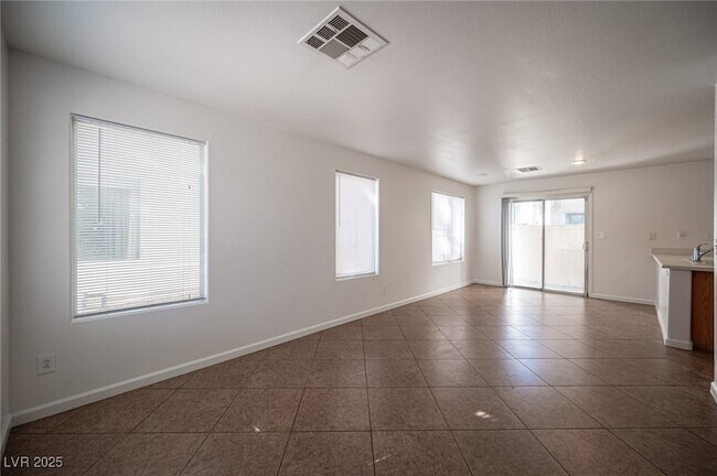 Foto del edificio - 5928 Strayhorn Ct