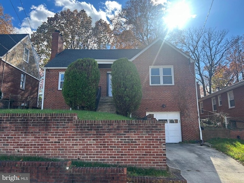 Primary Photo - 3013 Nash Pl SE