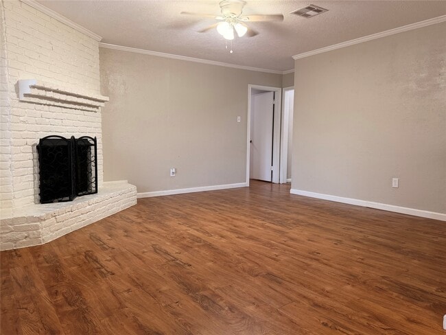 Foto del edificio - 1601 Byron Ave