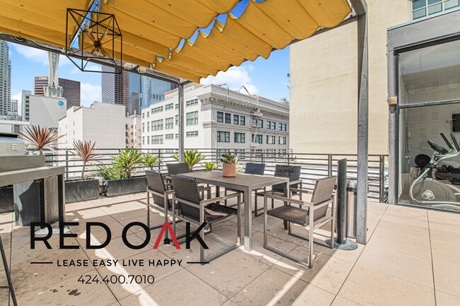 Foto del edificio - 430 S Broadway