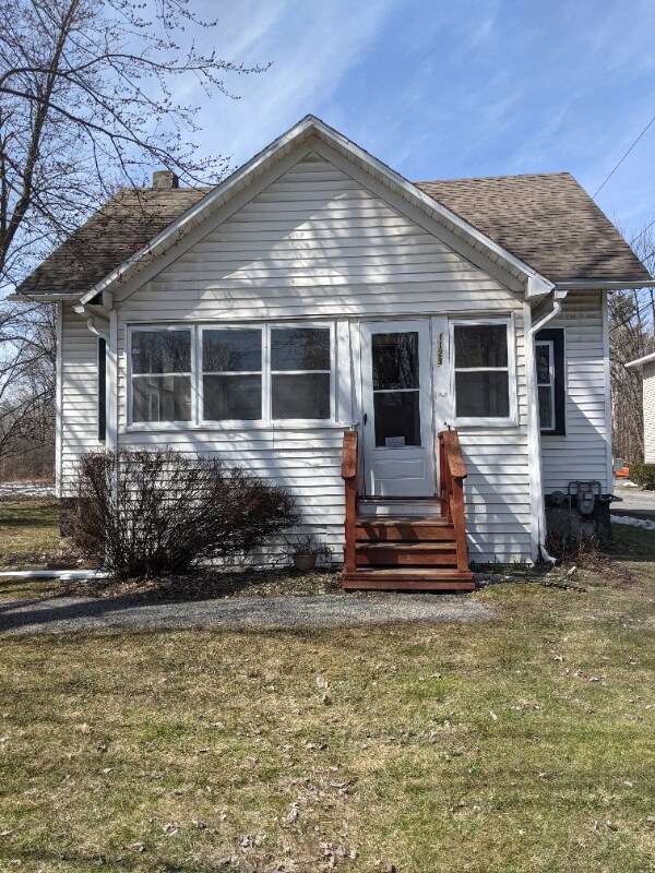 1123 Vine St, Salina, NY 13088 House Rental in Salina, NY