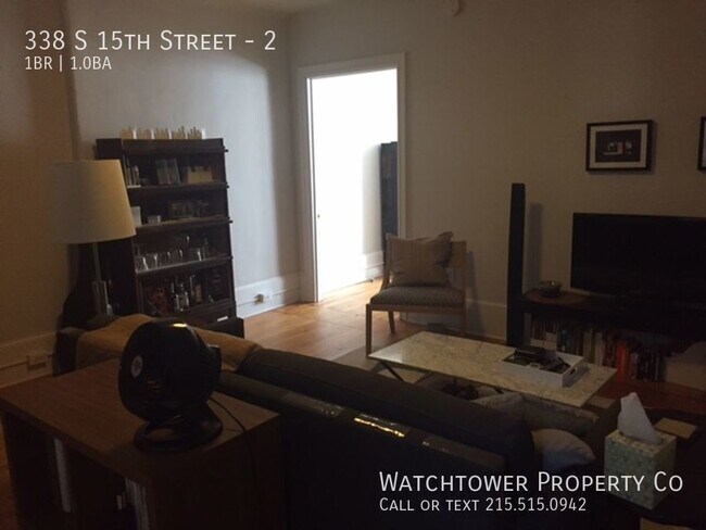 Building Photo - ?Available Now - Gorgeous Center City 1BR