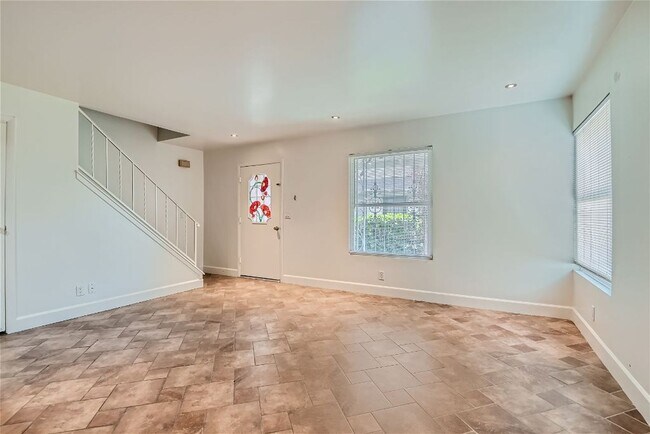 Building Photo - 1362 Dorothy Ave