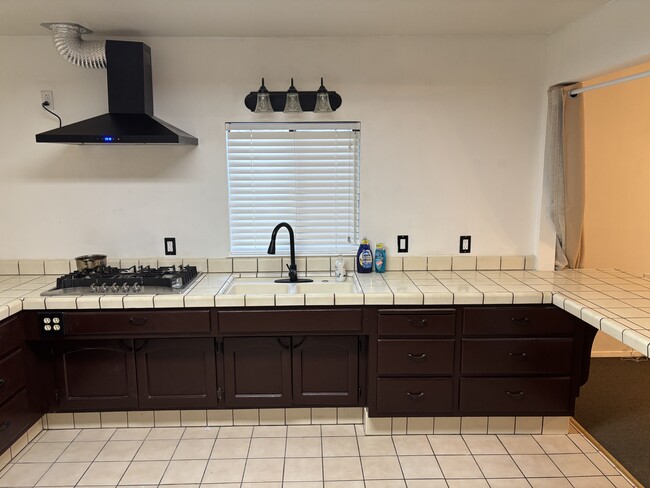 Building Photo - 309 Forrest Ave