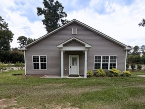 Building Photo - 5731 Wrightsville Ave