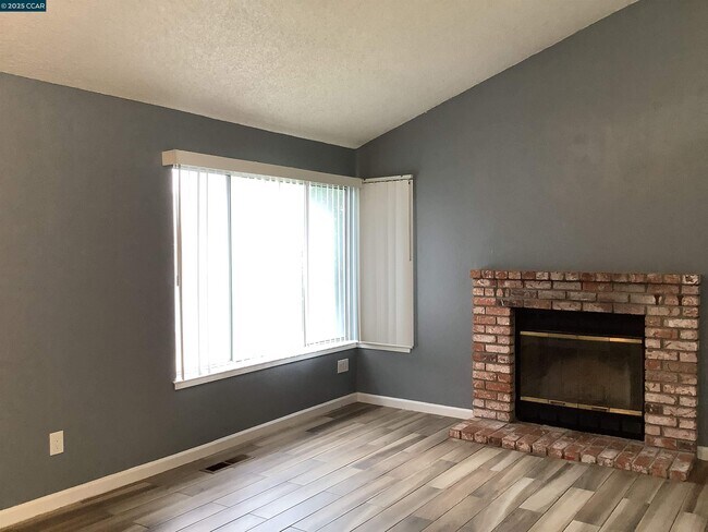 Building Photo - 2265 Jacqueline Dr