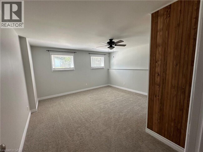 Building Photo - 36 Inglewood Ct