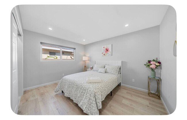 Foto del edificio - Fully Furnished Remodeled Home in Garden G...