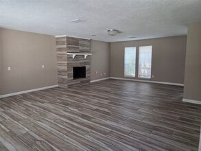 Building Photo - 717 Vicksburg Ct