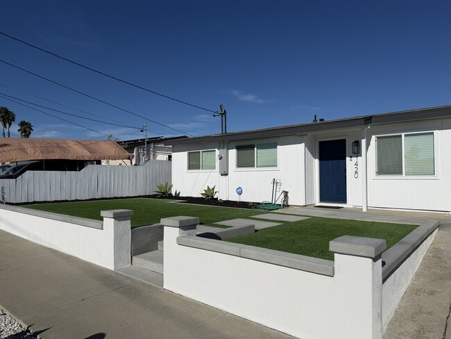 Building Photo - 1420 San Simeon St