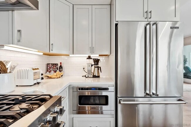 Building Photo - 6767 Neptune Pl