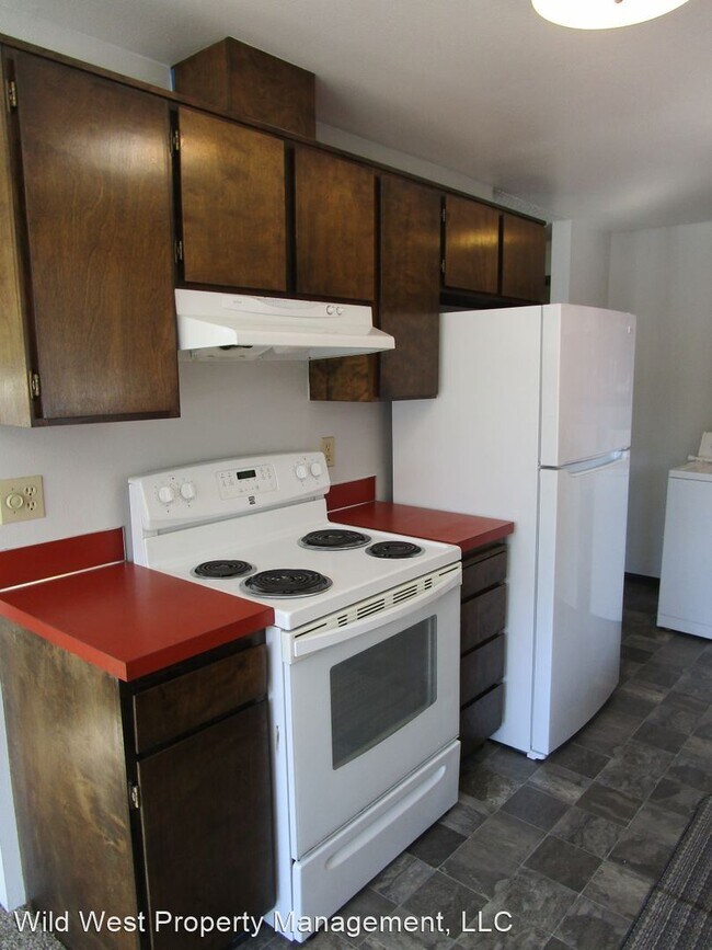 Building Photo - 2 br, 1 bath House - 107 SW 5th Street