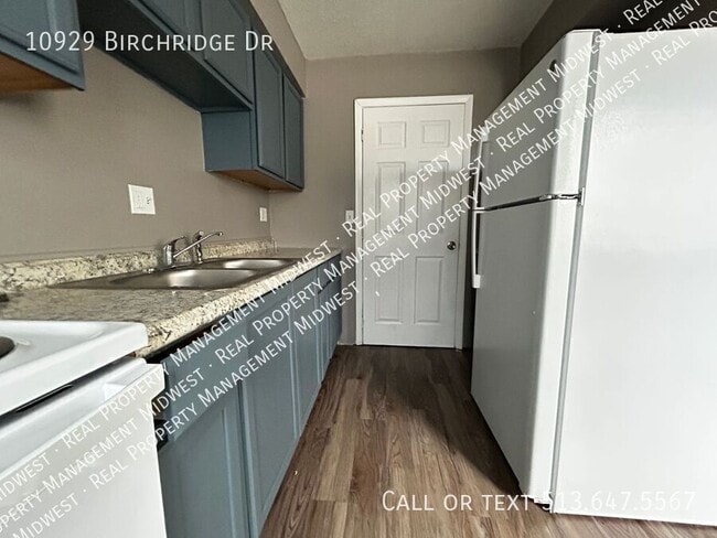 Foto del edificio - 10929 Birchridge Dr