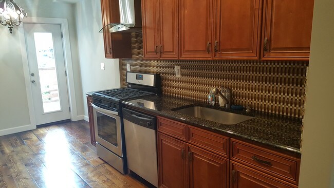 Foto del edificio - 72-07 88th St