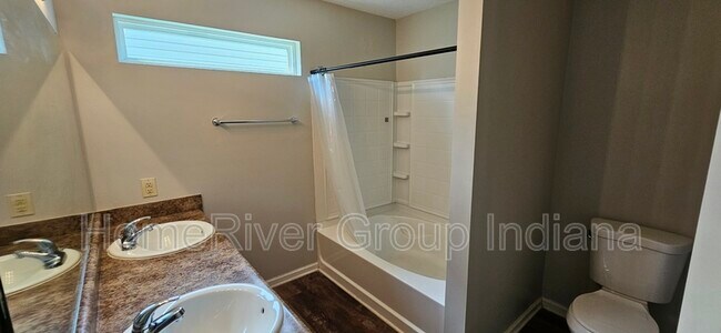Foto del edificio - 7637 Gold Rush Dr