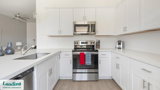 Foto del edificio - 375 E Linda Vista Blvd