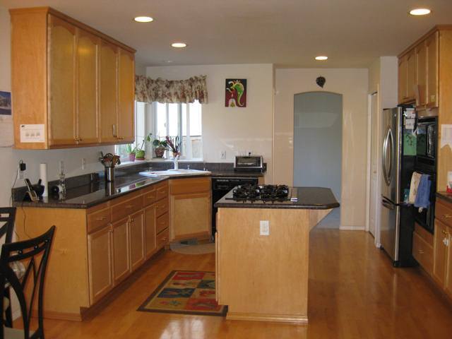 Building Photo - $500 OFF on FIRST MONTH'S RENT!!! Beautifu...