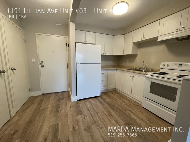 Photo du bâtiment - SLEEK & SPACIOUS 1BEDROOM/1BATH UNIT WITH ...