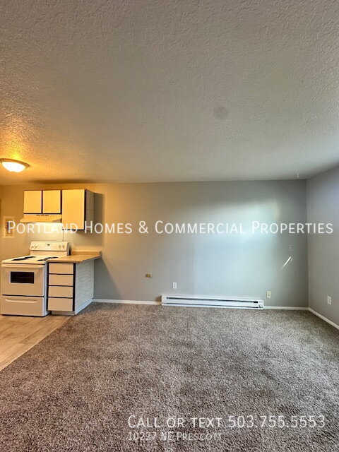 Foto del edificio - 10227 NE Prescott St