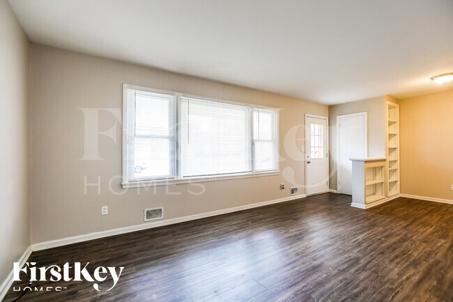 Foto del edificio - 10508 East 33rd Terrace S