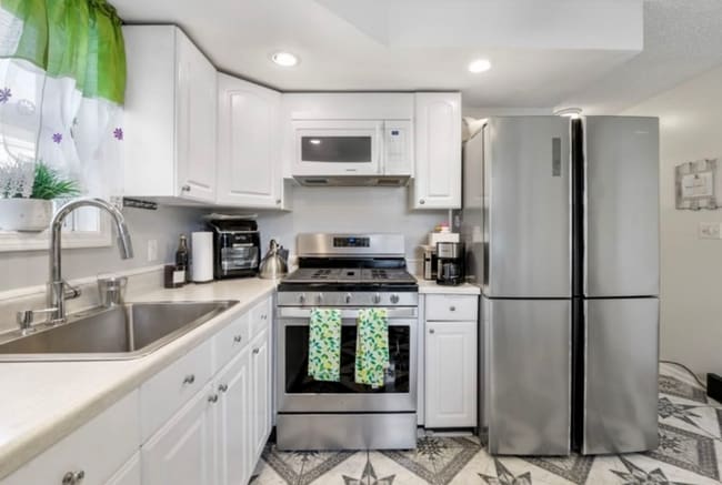 Building Photo - 23 Collins St