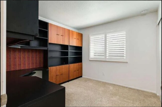 Building Photo - 7743 Windbridge Dr