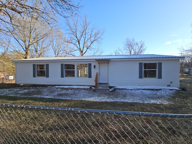 Building Photo - 144 Peck