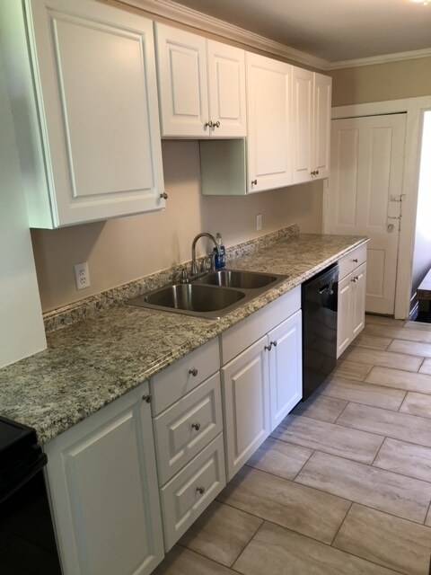 Kitchen - 90 Marlborough St
