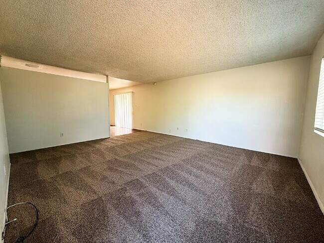 Foto del edificio - Cozy Single-Story Home in North Glendale