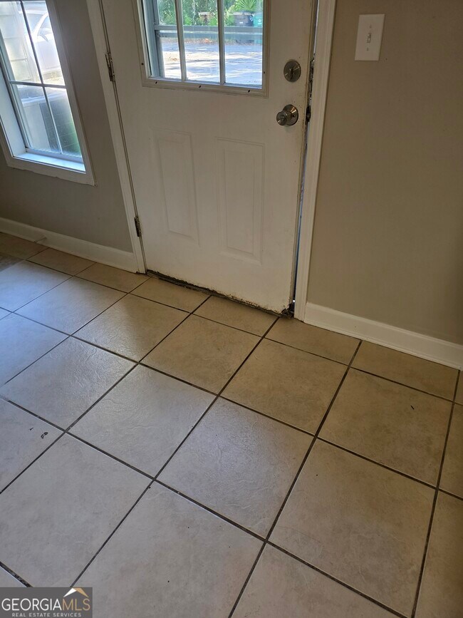 Foto del edificio - 728 Morningside Ln