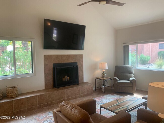 Foto del edificio - 5051 N Sabino Canyon Rd