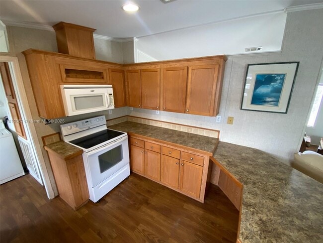 Building Photo - 11837 Watergate Cir