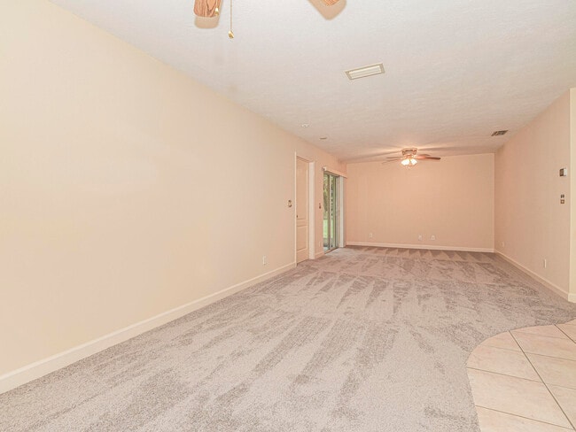 Building Photo - 301 S Wimbrow Dr
