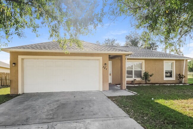 Foto del edificio - 341 Chelmsford Ct